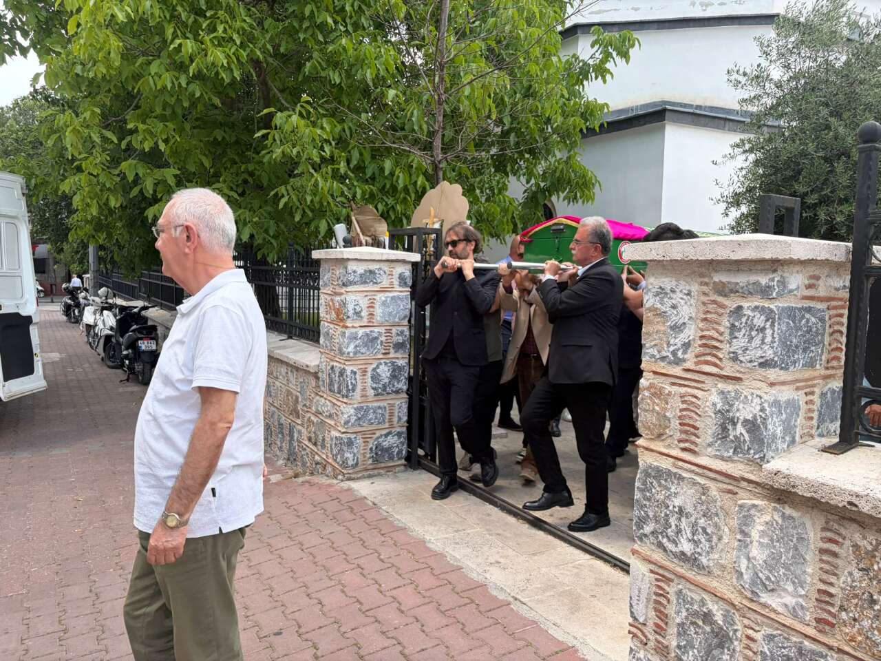Muğla’nın “Hakmana”sı Fatma Apaydın Son Yolculuğuna Uğurlandı 1